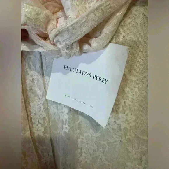 Pia Gladys Perey NWT Women’s Guipure Wedding‎ Sheer Lace Robe  Size 4 - Picture 4 of 7